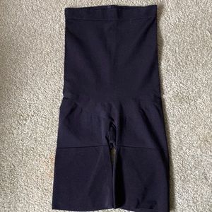 SPANX 3X shapewear, firms waist, thighs/butt. New.